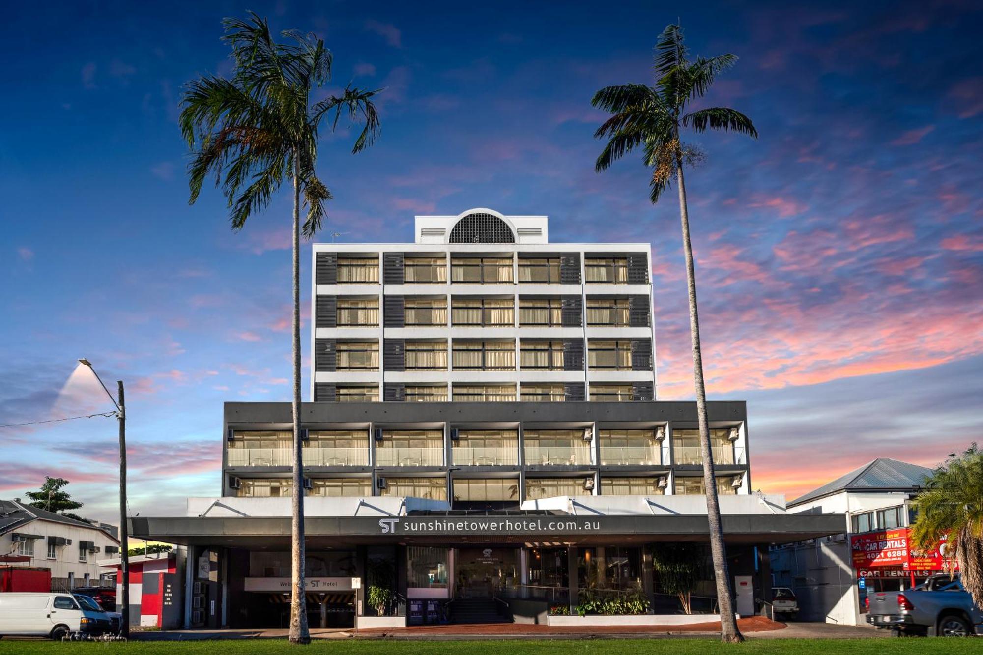 Sunshine Tower Hotel Кернс Екстер'єр фото